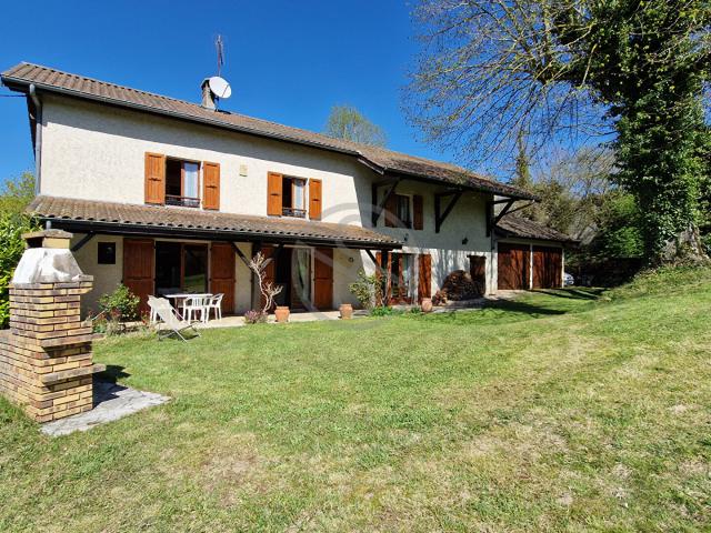 Maison 120 m2 + dépendances + terrain constructible