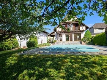 Belle maison de 170m2 à Steinbourg sur un magnifique terrain arboré avec piscine