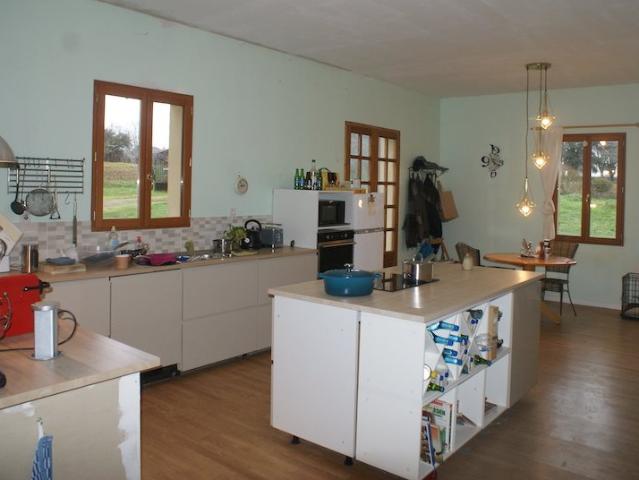 Belle Maison de 2010 avec 4 chambres sur terrain de 6200m2 200m² Bonneville et Saint Avit de Fumadières