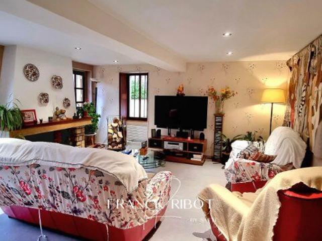 Belle Maison de 327m2 alliant charme et modernité