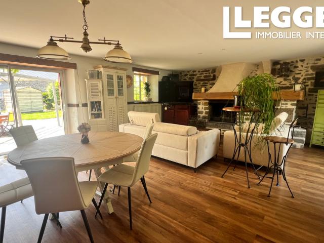 Belle maison de 4 chambres avec piscine, grandes dépendances, jardins et terrain à Clécy, en Suisse Normande