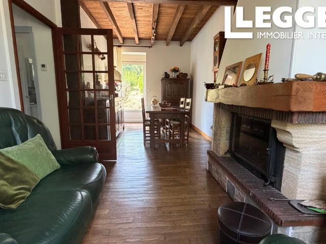 Belle maison de campagne, 3 4 chambres, 2 douche, étang, dépendances, terrain, au calme