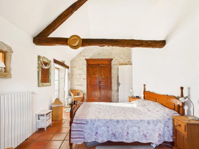 Belle maison de caractère nichée dans la campagne bucolique. 150m² Villeneuve