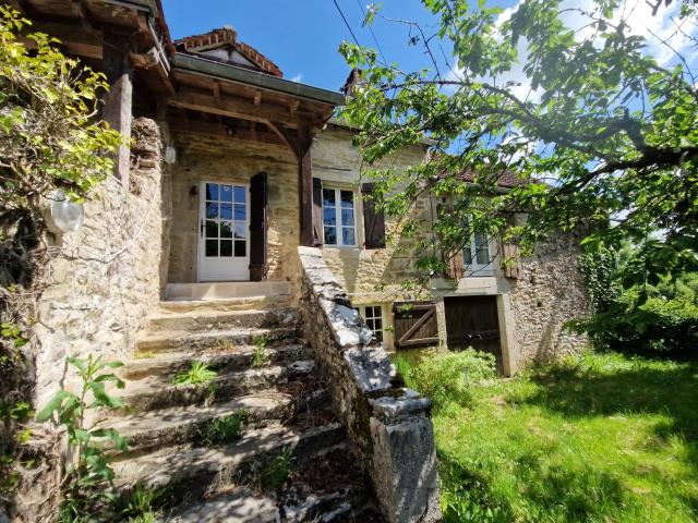 Belle maison de caractère nichée dans la campagne bucolique. 150m² Villeneuve