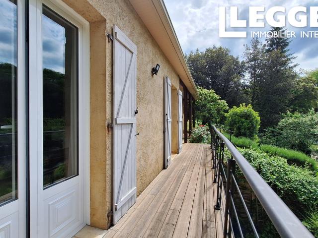 belle maison de famille avec appartement indépendant 15mn Sarlat