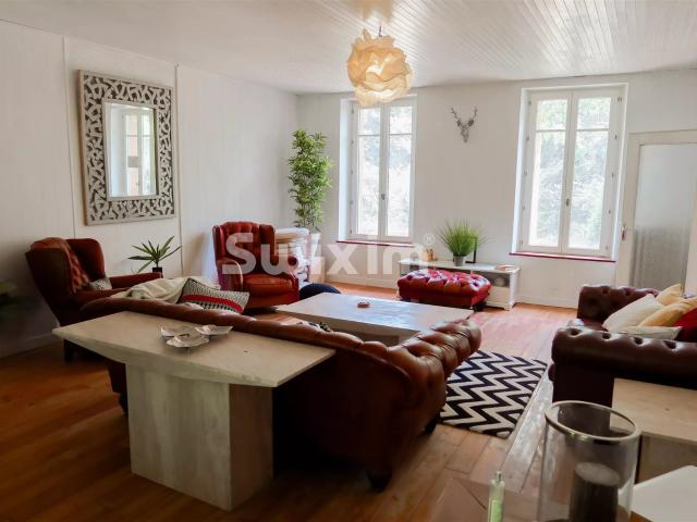 Belle maison de maitre au bord de Saone 212m² Les Maillys