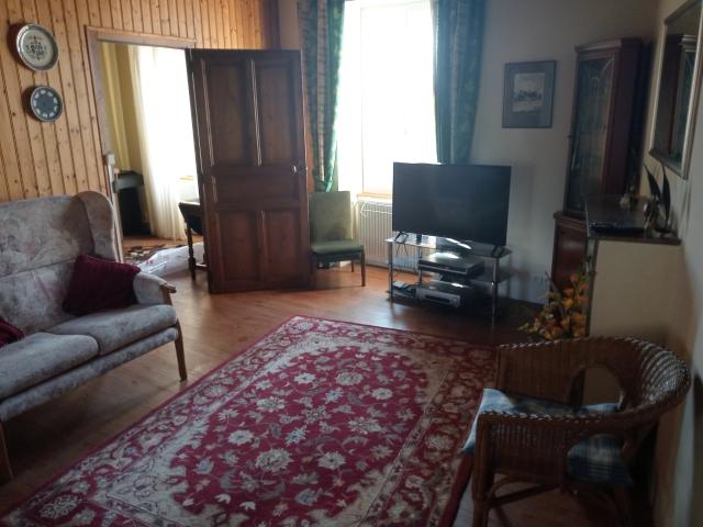 Belle maison de village avec jardin clos de murs 107m² Argenton les Vallées