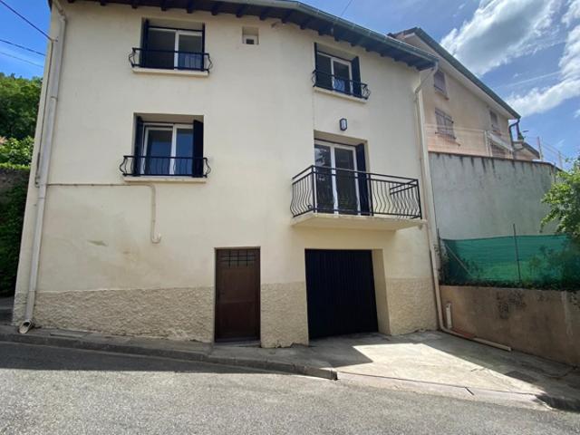 Belle maison de village entièrement rénovée T3 avec garage