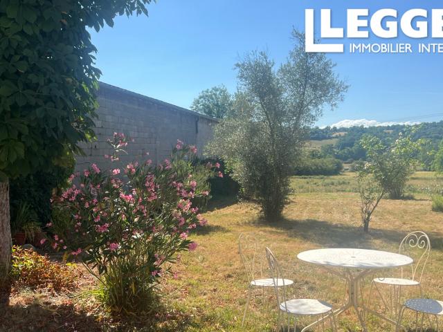 BELLE MAISON DE VILLAGE/RÉNOVÉE/CARACTÈRE/LUMINEUSE/4 5 CHAMBRES/3 SDB/JARDIN SUD/BIEN ENTRETENUE