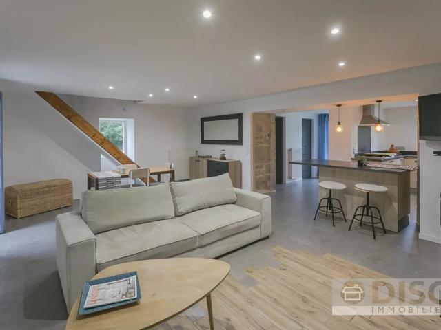 Belle maison entièrement rénovée avec piscine, garage, hanga. 104m² Ginals