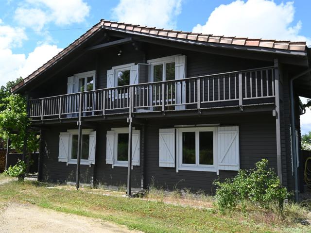 Belle maison en bois proche de Villeréal 210m² Villeréal