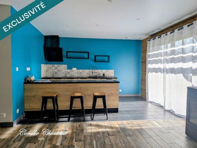 Belle maison en bois récente