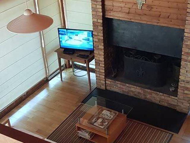 Belle maison en bois sur Lacanau lac coté Longarisse en face du Moutchic