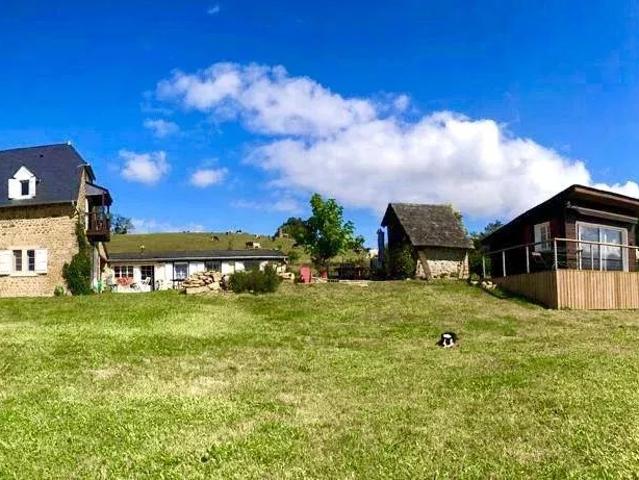 Belle maison en pierre, avec dépendances et une vue magnifiq. 170m² Oloron Sainte Marie