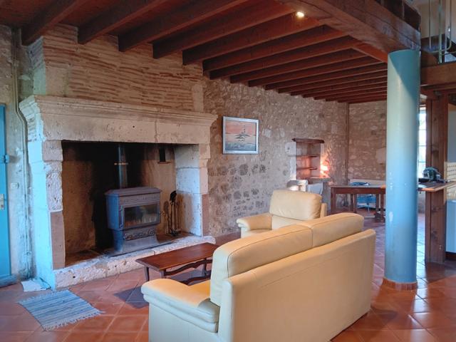 Belle maison en pierre et son parc