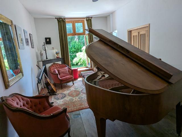 Belle maison en pierre 155m² Civray
