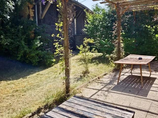 Belle Maison en pierre 193 m² – À 15 min du port de Dienvill. 192m² Lesmont