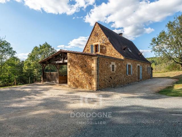 Belle maison en pierre