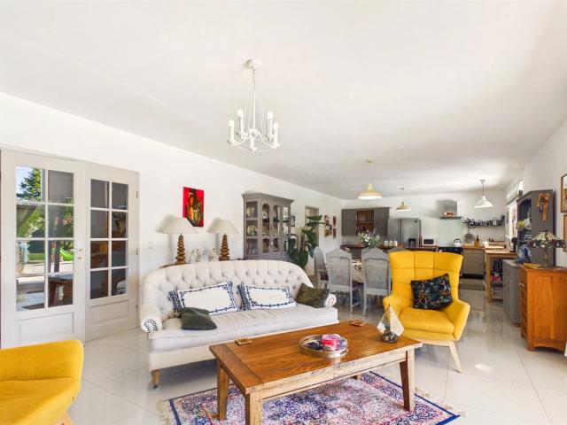 Belle maison économe en énergie offrant une vue imprenable. 146m² Monbazillac