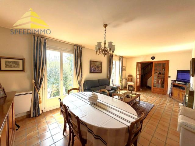 Belle maison familiale meublée de 4 chambres avec véranda et sou