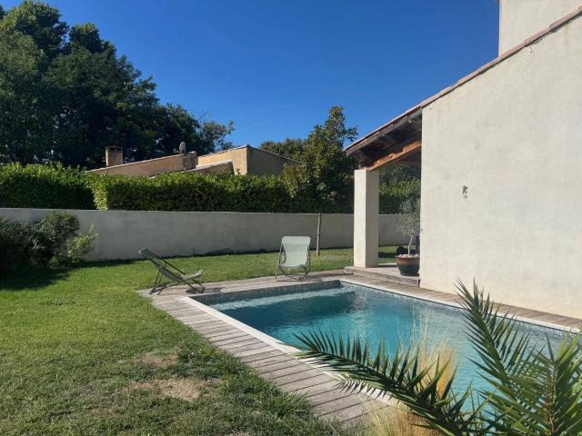 Belle maison familiale de 5 chambres avec piscine – à deux p. 168m² Jouques
