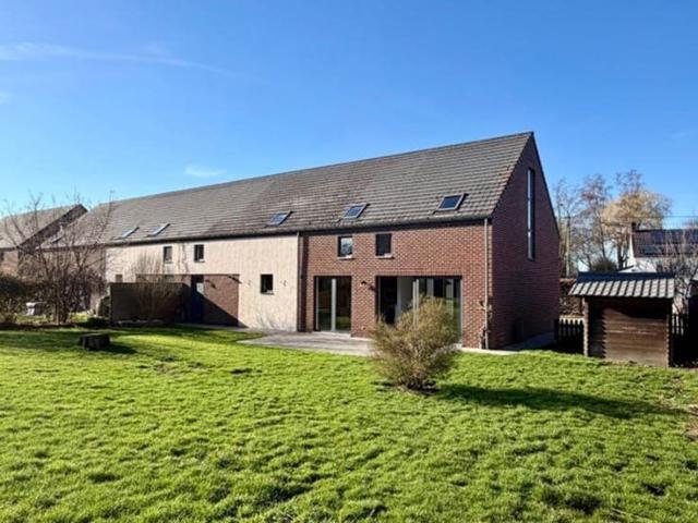 Belle maison familiale 4 chambres – 187 m² habitables avec j