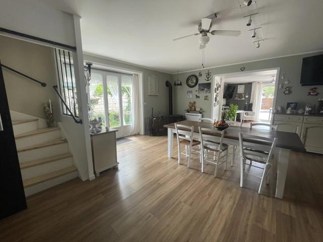 Belle maison familiale 5 chbres avec grand terrain 202m² Bournand