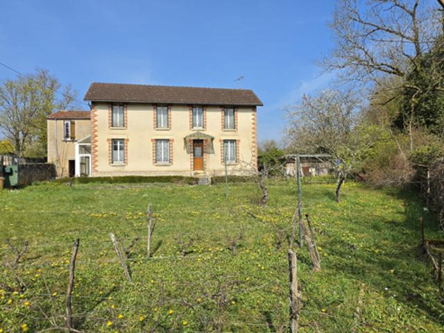 Belle maison indépendante, proche centre ville