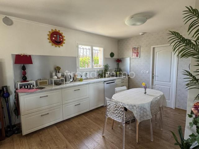Belle maison moderne, 3 chambres, piscine sur env. 2 000 m2. 95m² Cunèges