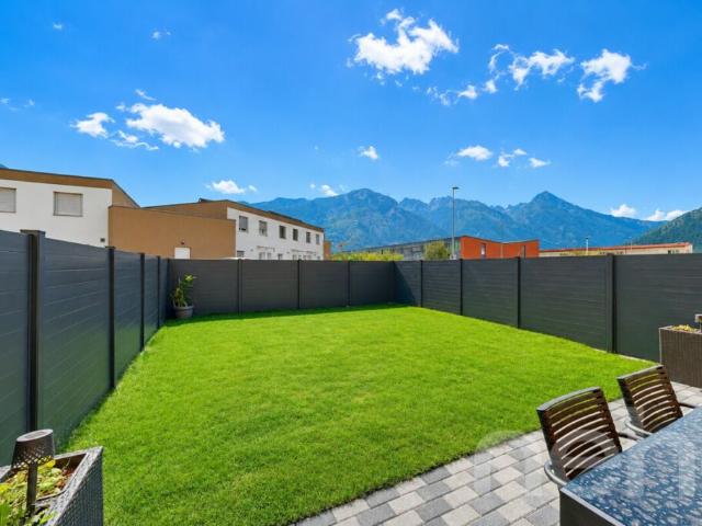 Belle maison mitoyenne de 4,5 pièces avec jardin et vue dégagée