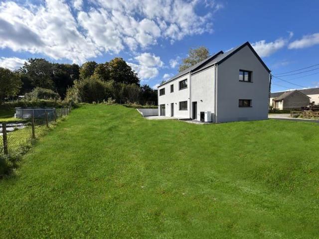 Belle maison neuve de 230m2 sur 500m2 de jardin