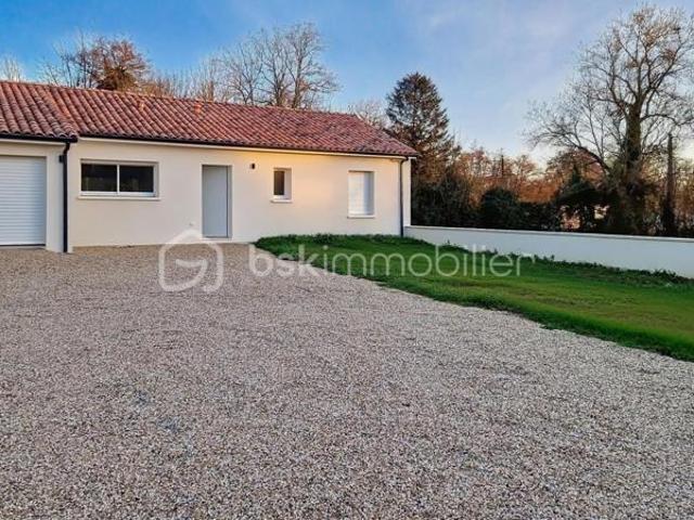?BELLE MAISON NEUVE – DISPONIBLE IMMÉDIATEMENT ?