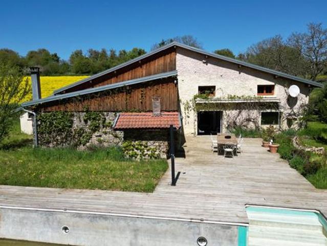 Belle maison parfaitement rénovée au calme