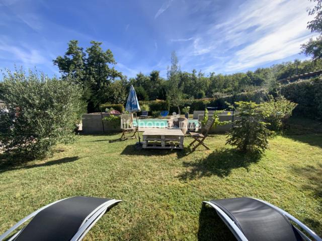 Belle maison plain pied avec piscine