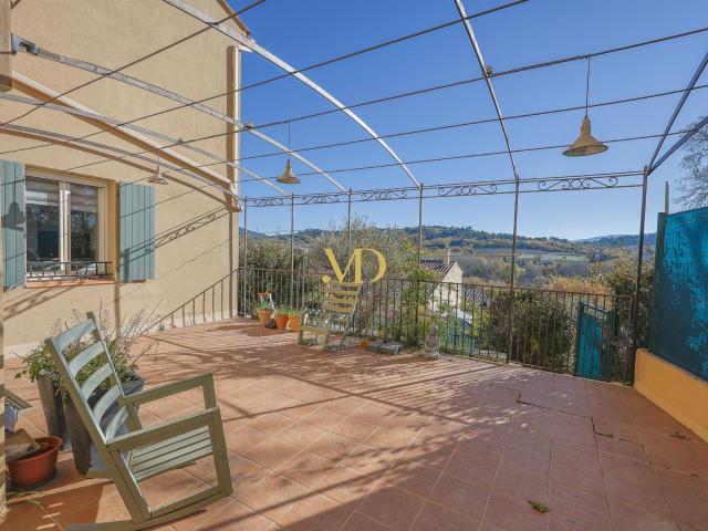 Belle Maison récente avec vue 120m² Villars