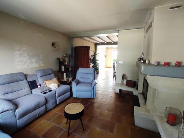 Belle maison rénovée avec piscine chauffée