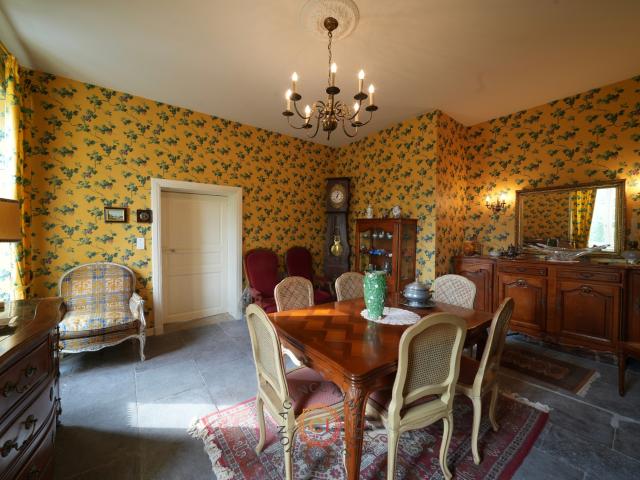 Belle propriété 18mn de Riom env. 187m2 et dépendances
