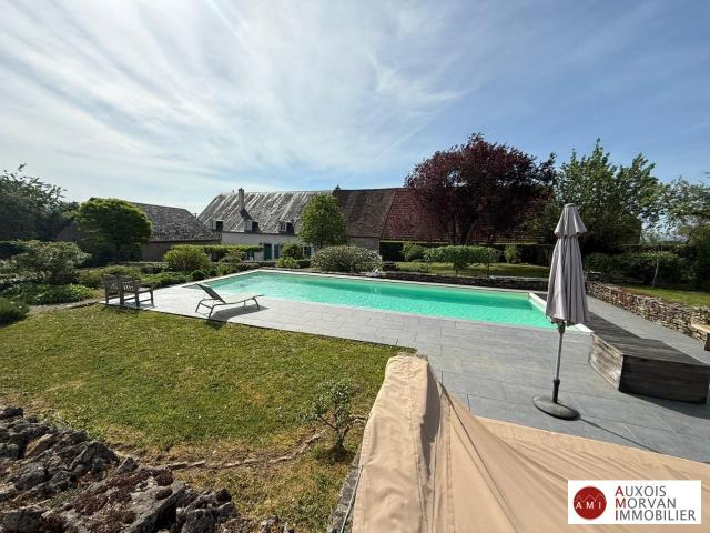 Belle propriété 348m² Saint Martin Du Tartre