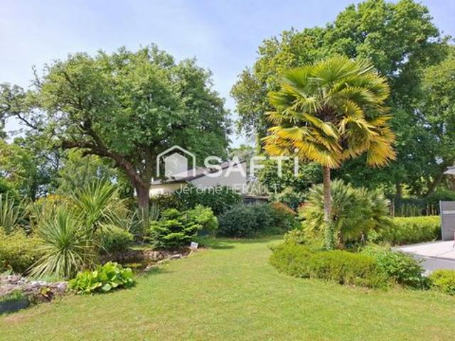 Belle Propriété 6 pièces sur terrain verdoyant 1693 m²