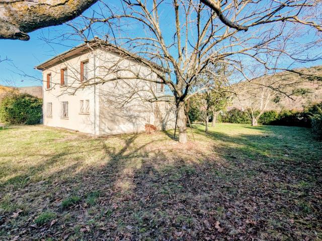 Belle Propriété Au Cœur Du Haut Languedoc Grand Terrain Plat. 120m² La Tour sur Orb