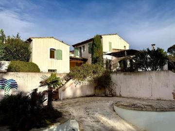 Rare: Belle propriété avec 2 maisons indép. travaux à prévoir
