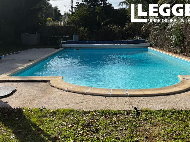 Belle propriété de 3 chambres avec piscine à proximité d'un village avec commodités