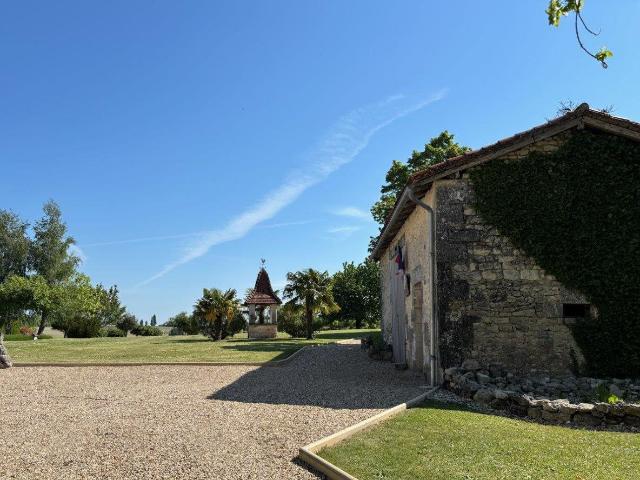 Belle Propriété De Caractère 139m² Cherval