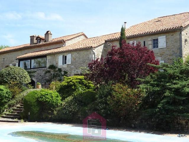 Belle Propriete En Pierre Ideal Gite Ou Maison De Famille 310m² Cahors
