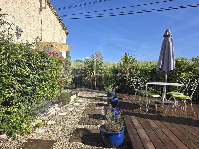 À proximité de Gensac – Charmante propriété clé en main de 3. 105m² Gensac