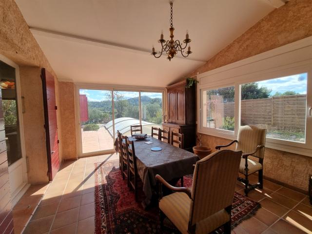 Belle propriété provençale avec possibilité de 2 logements i. 190m² Fox Amphoux