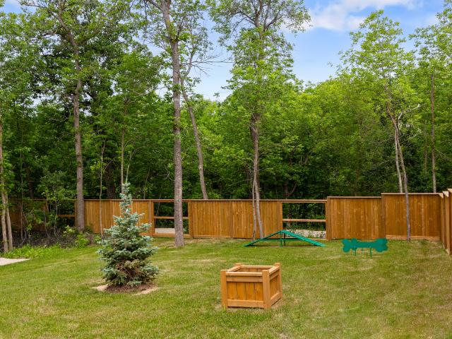 Bellemore Banks 2 Bedroom Apartment for Rent at 54 Voyageur Dr, Ste Anne, MB R5H 0B3