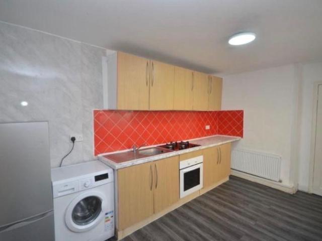Bellenden Rd, London, SE15 4 bed house to rent £3,800 pcm £877 pw