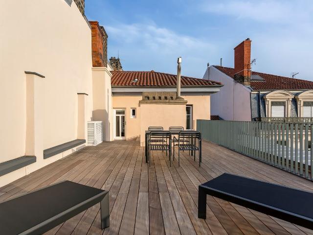 Bellecour – Furnished apartment with terrace – Lyon center, Lyon Amsterdam Apartments for Rent