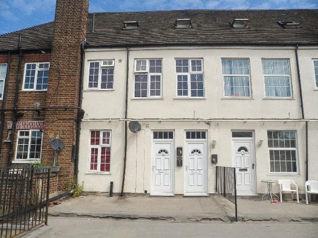 Bellegrove Road, Welling DA16, 2 bed maisonette to rent, £1,300 pcm | PrimeLocation
